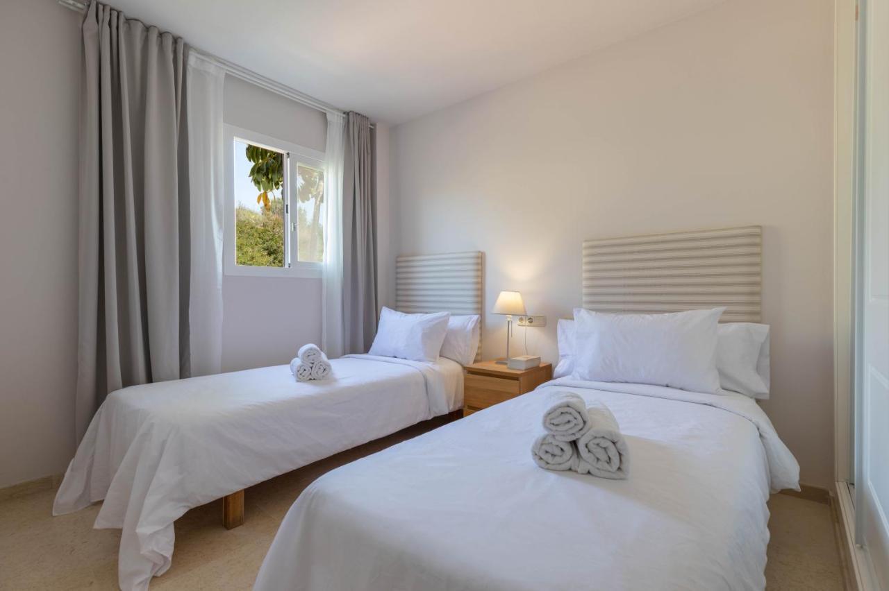 1 Marbella Beach Golf Lägenhet Exteriör bild