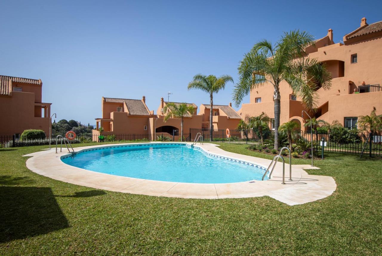 1 Marbella Beach Golf Lägenhet Exteriör bild