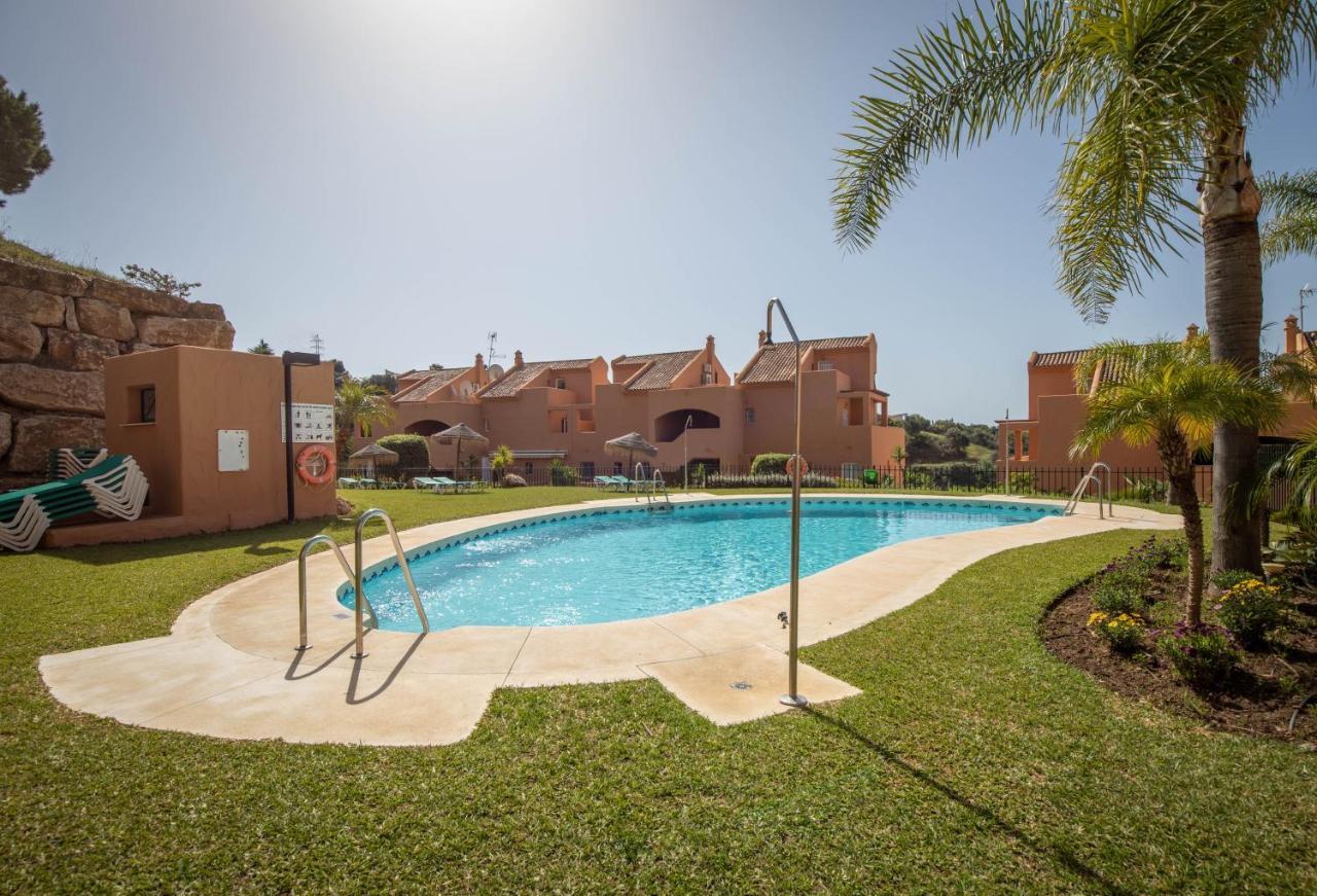1 Marbella Beach Golf Lägenhet Exteriör bild