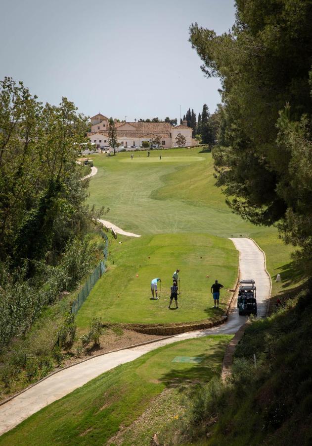 1 Marbella Beach Golf Lägenhet Exteriör bild
