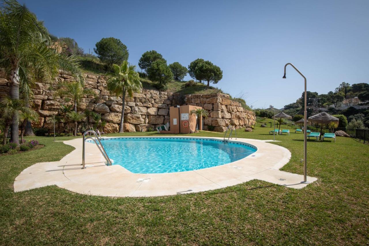1 Marbella Beach Golf Lägenhet Exteriör bild